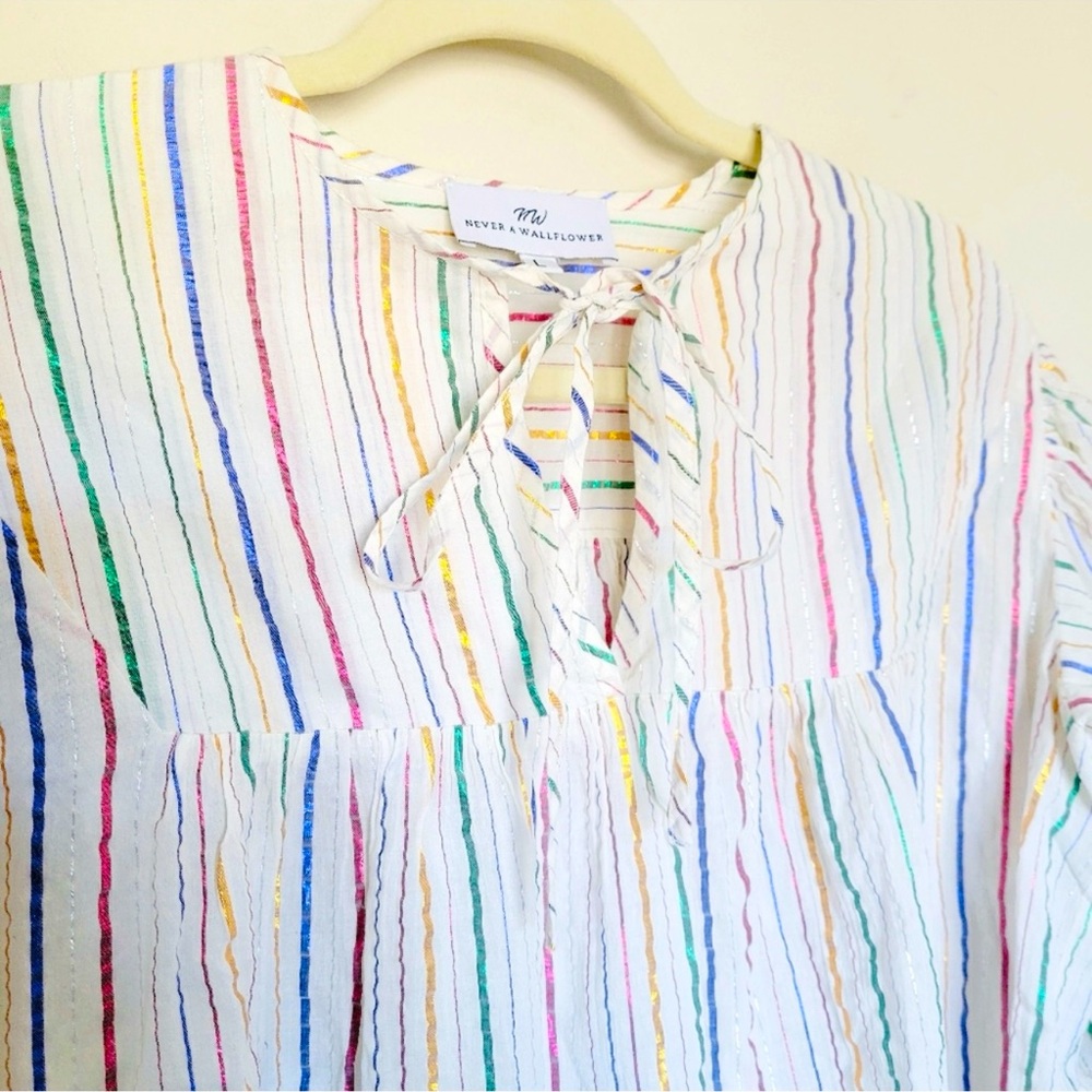 NEVER A WALLFLOWER White Metallic Striped Top - Picture 7 of 10